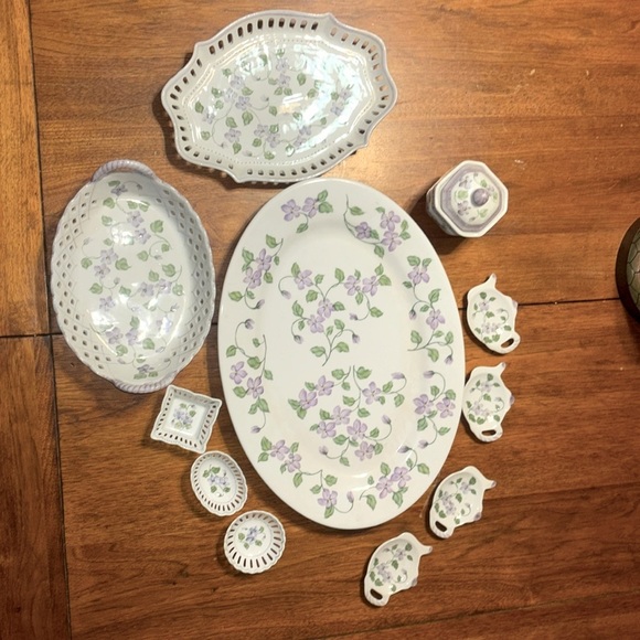 Andrea by Sadek Violets Child Teaset with Tray 11 pcs - Picture 4 of 9